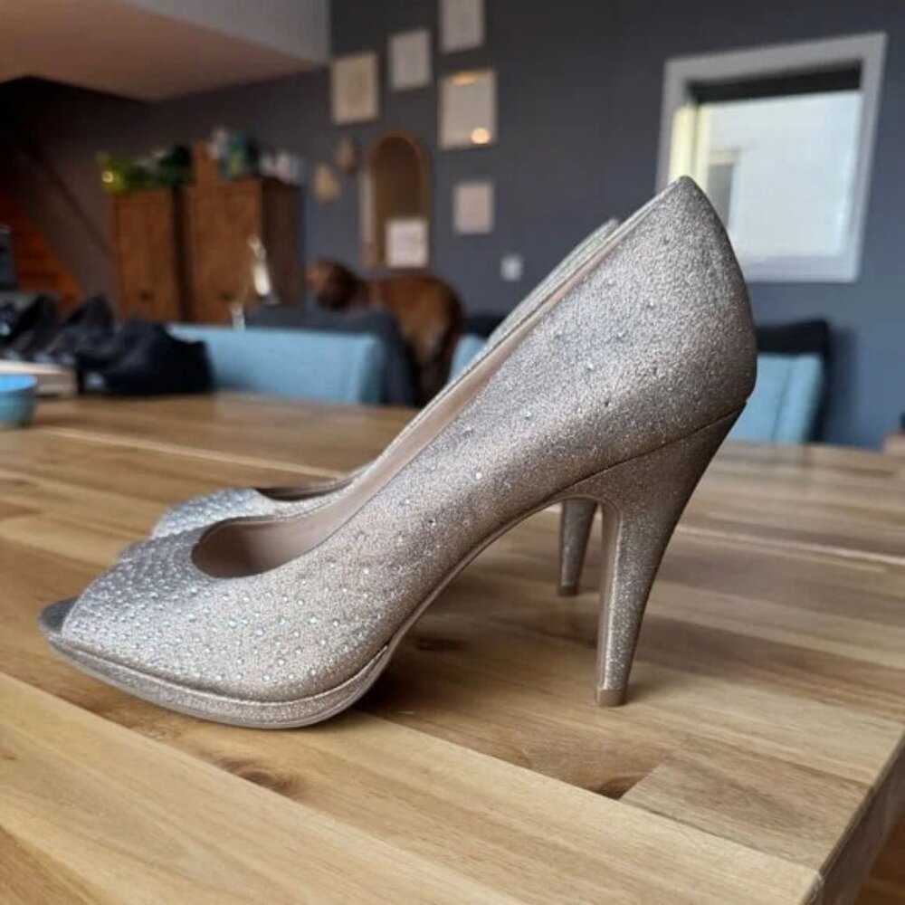 *SHOP CLOSING 4/26* Andrew Geller Sparkly Champagne Heels 10 NWOB